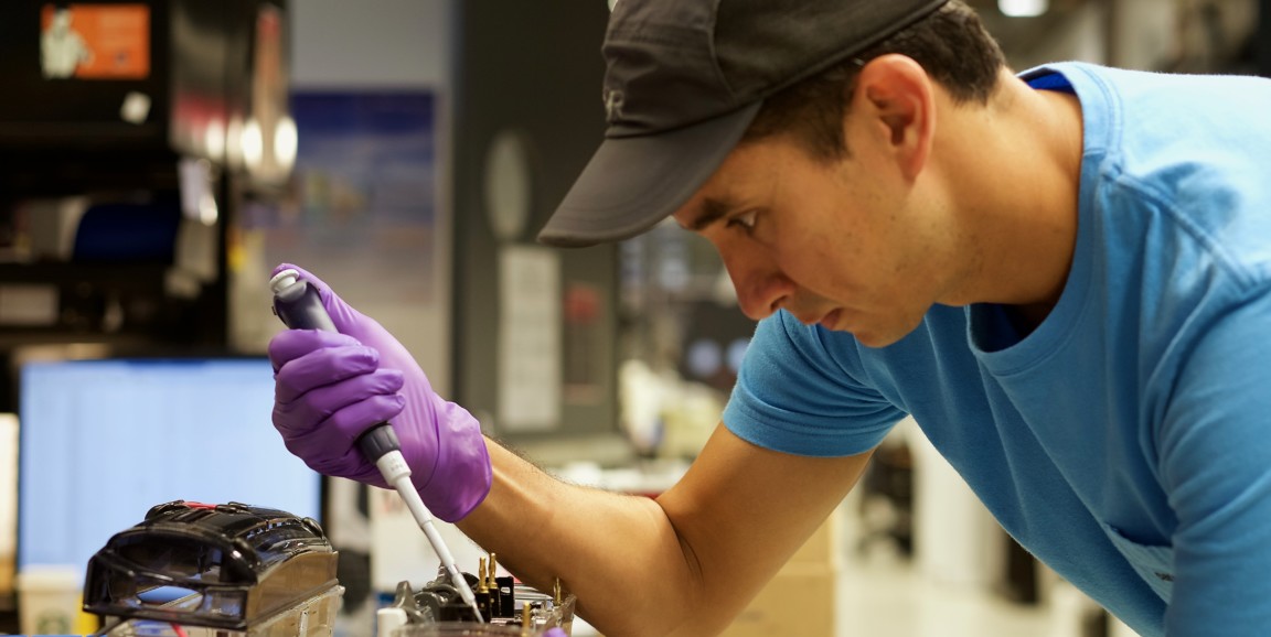 CSB graduate student Carlos Gonzalez featured in Stanford Medicine SCOPE as “Stars of Stanford Medicine”