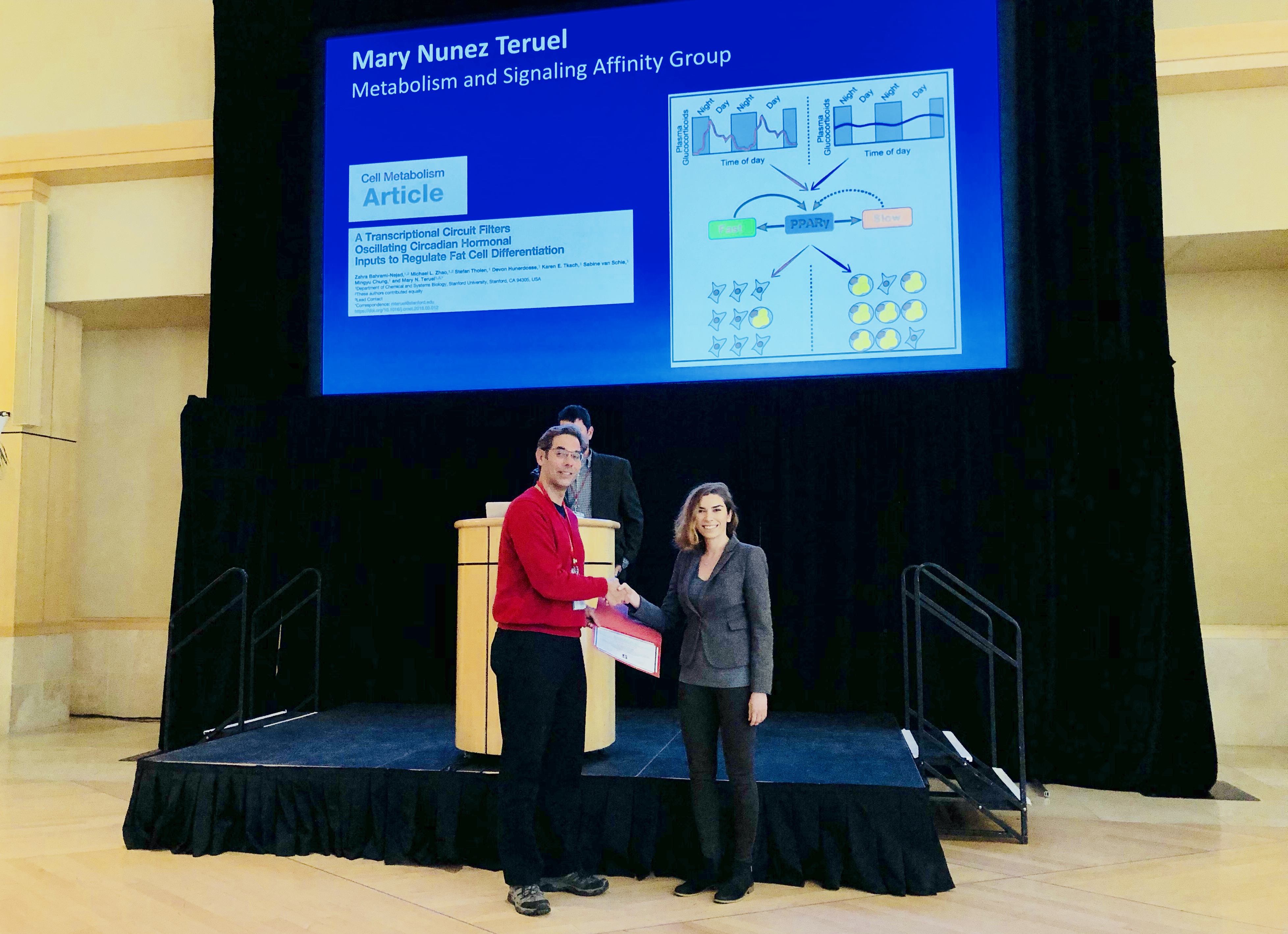 Dr. Mary Teruel receives the inaugural Diabetes Knowledge Advancement (DKA) Award