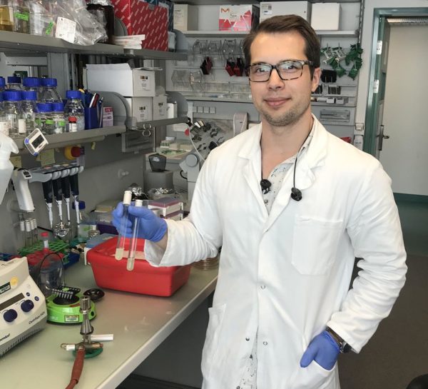 Zachary Harvey a graduate student in Jarosz’s lab featured in Stanford Medicine Scope.